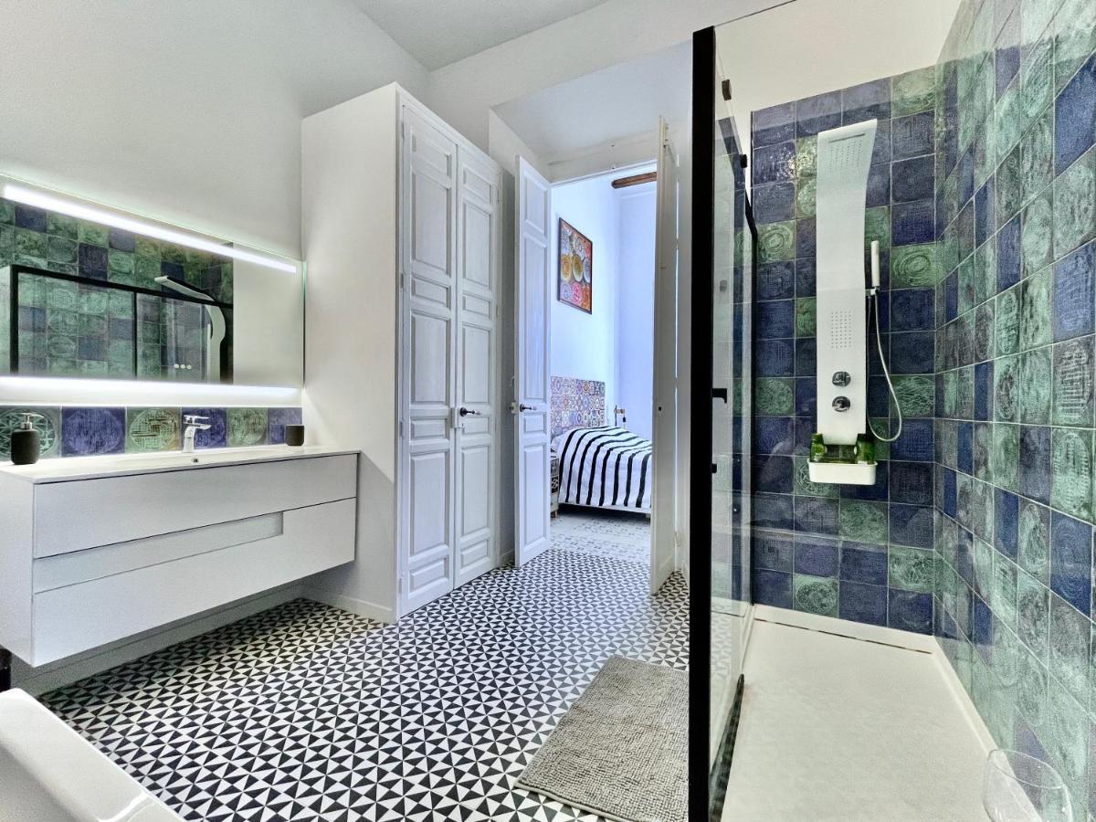 Picasso'S Deluxe Puerta Verde Малага Екстериор снимка